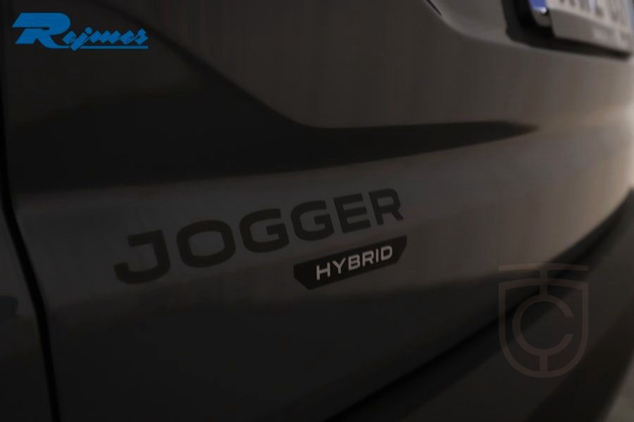 Dacia Jogger HYBRID 140 Extreme 7 platser