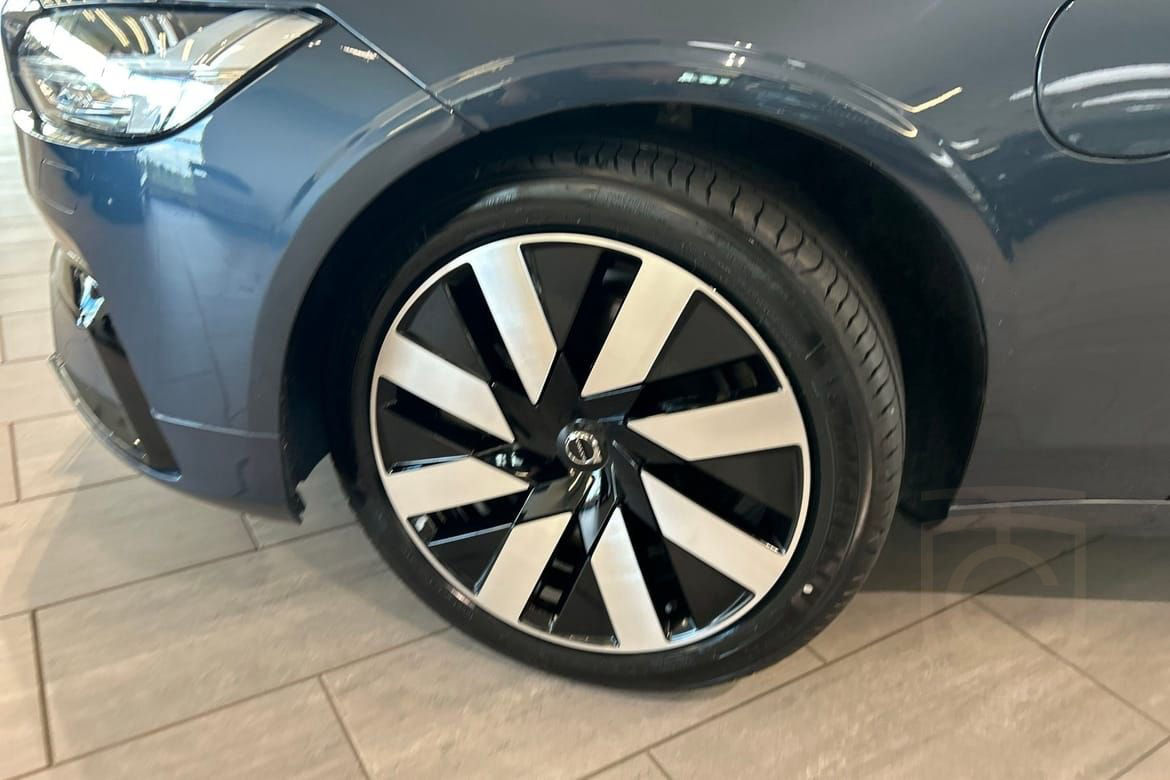 Volvo V90 T6 Plus Dark Edition