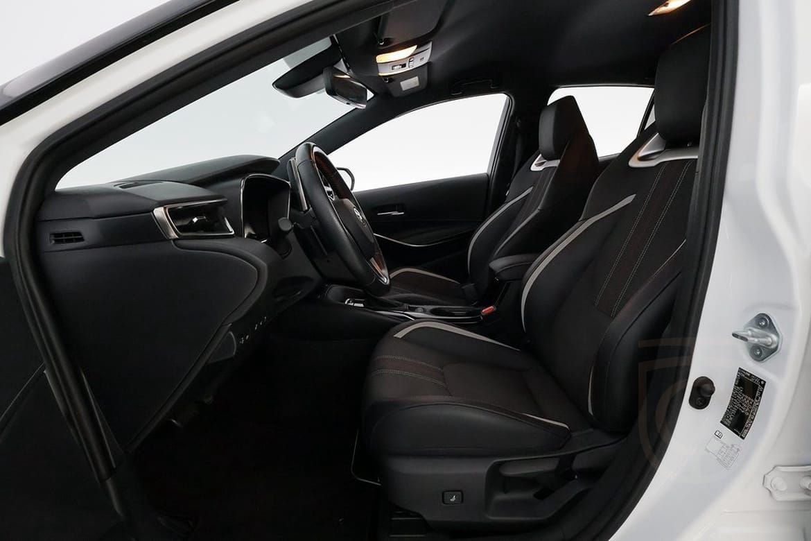 Toyota Corolla Hybrid 2.0 GR Sport B-Kamera 2022