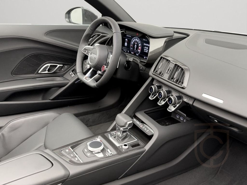 Audi R8 Spyder V10 Q PERFORMANCE NAVI+ KAMERA B&O LED