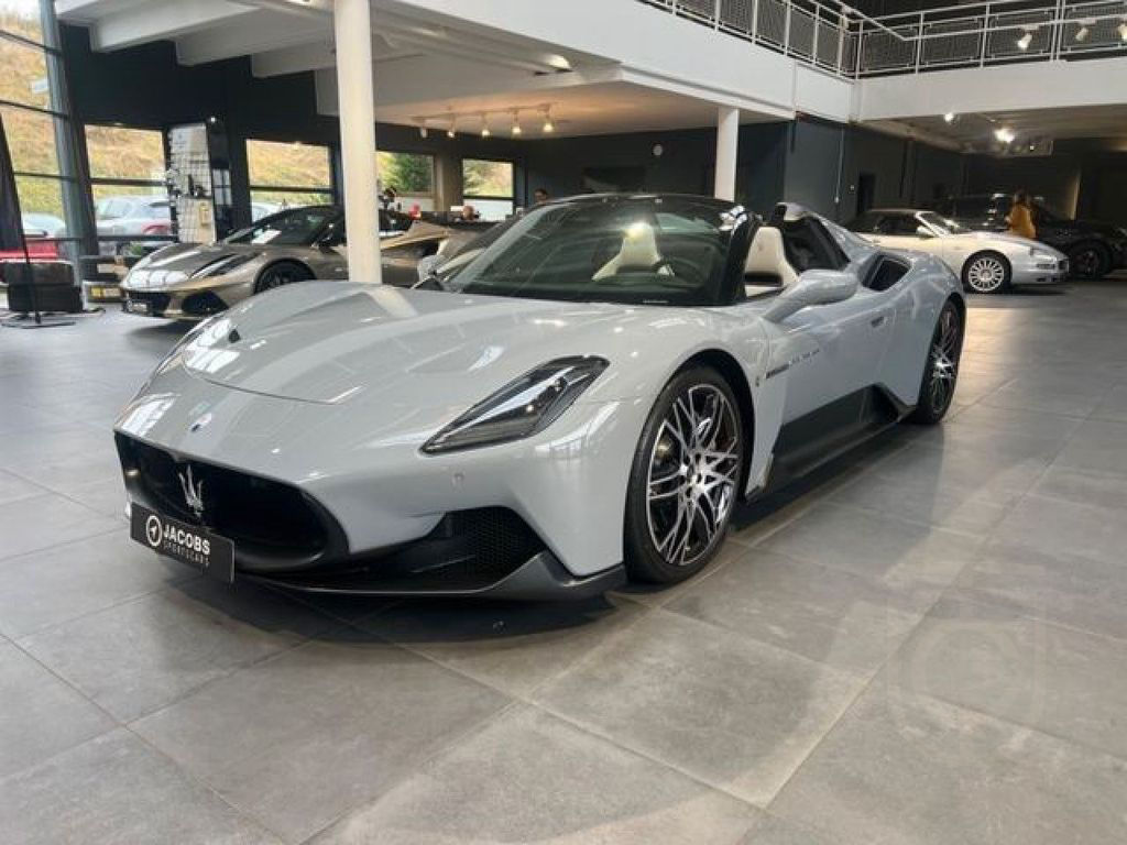 Maserati MC20 cielo LIFT CARBON -Köln Navi LED