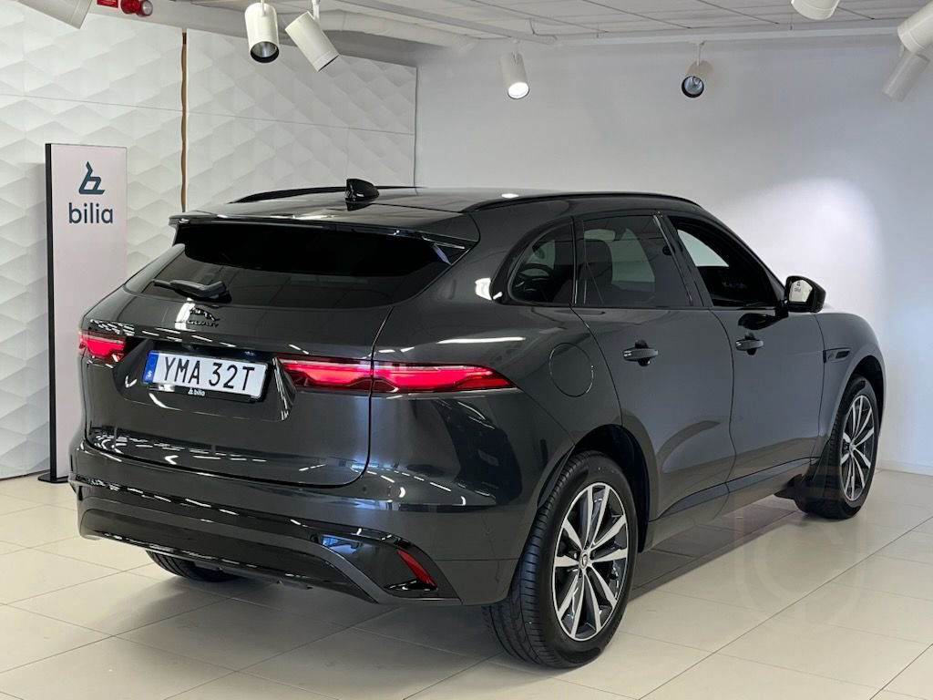 Jaguar F-Pace P400e
