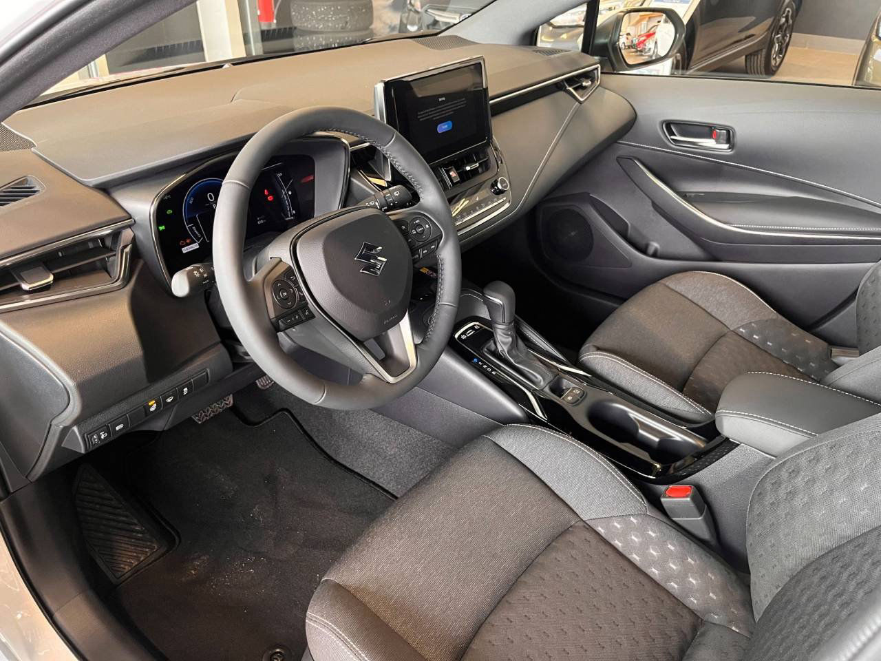 Suzuki Swace Hybrid e-CVT