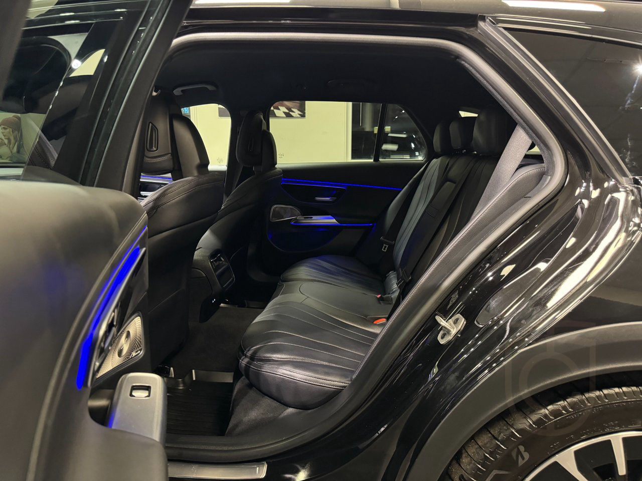 Mercedes-Benz E 300 de 4MATIC All-Terrain Driver assist