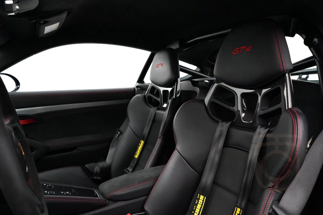 Porsche 718 Cayman GT4 MR