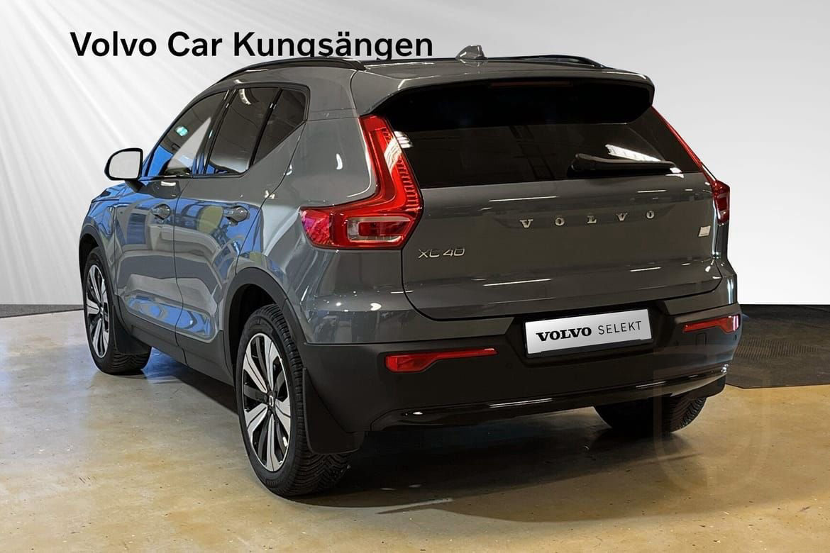 Volvo XC40 Recharge T4 Plus Dark