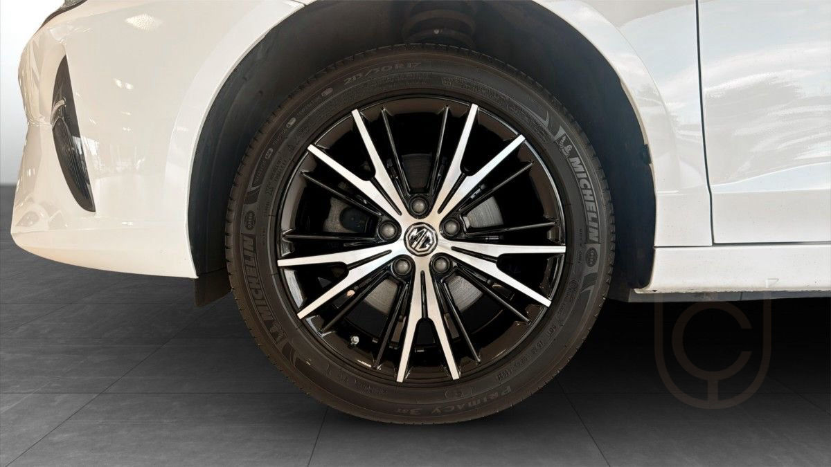 MG 5 LUXURY