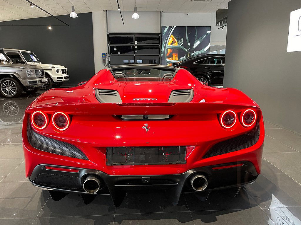 Ferrari F8 Spider 720 hk
