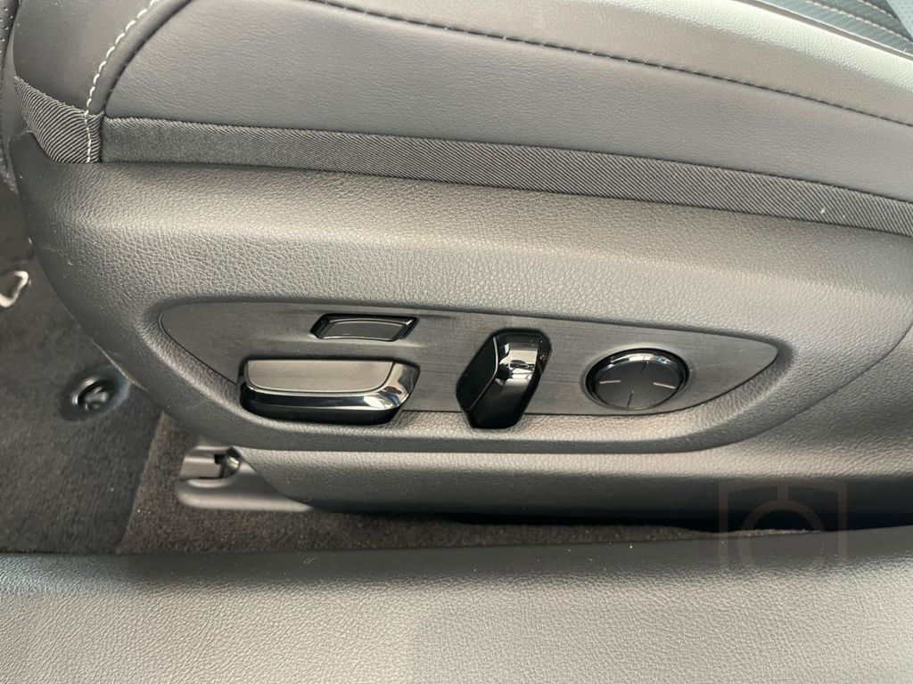 Lexus ES 300 h Luxury Line *360*LED*CarPlay*Sitzhz*