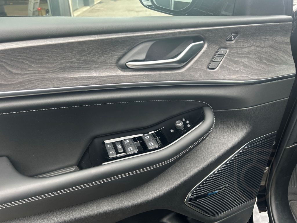 Jeep Grand Cherokee 4xe Overland HUD Navi Leder AHK