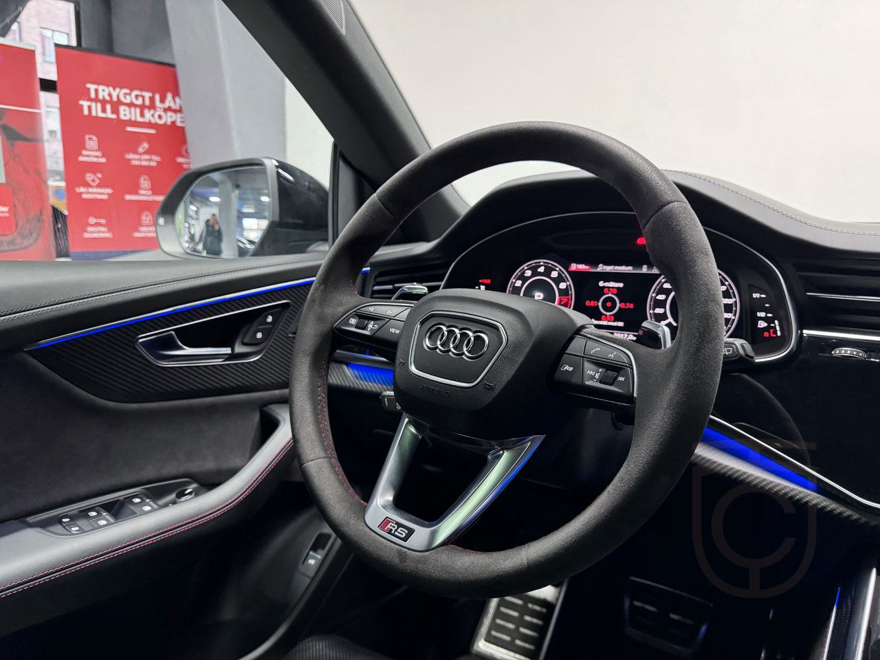 Audi RSQ8