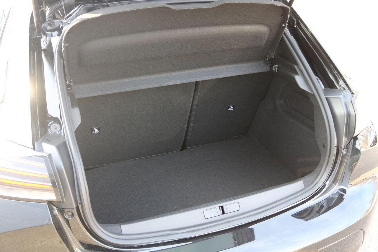 Peugeot 208 Allure Hybrid
