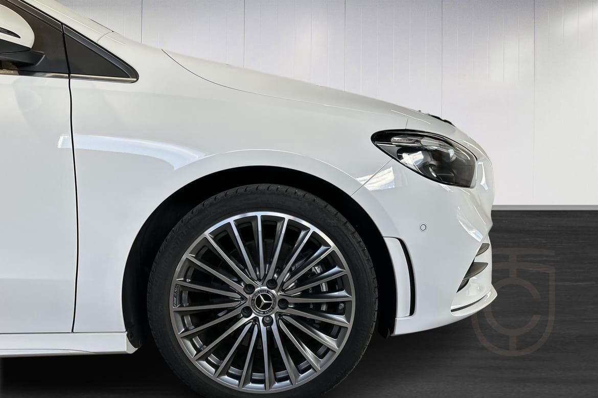 Mercedes-Benz B 250 e AMG