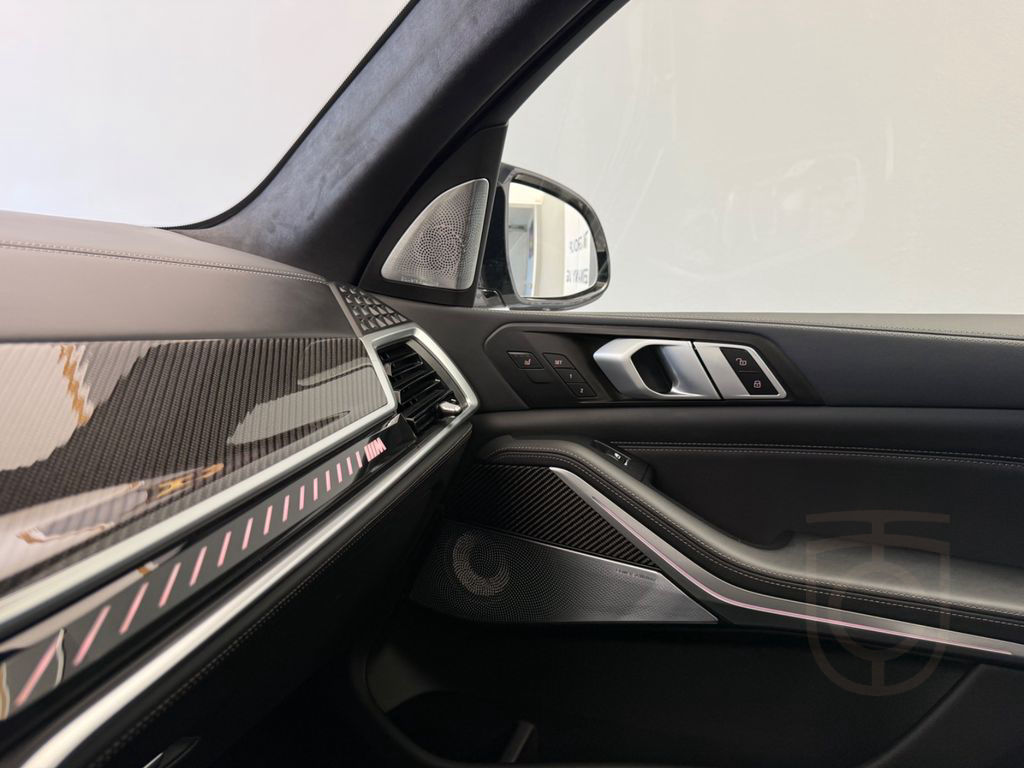 BMW X5 M60 i xDrive*B&W*Sky Lounge*22 Zoll*