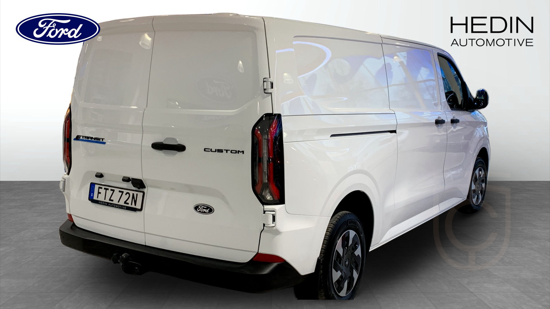 Ford E-Transit Custom 320