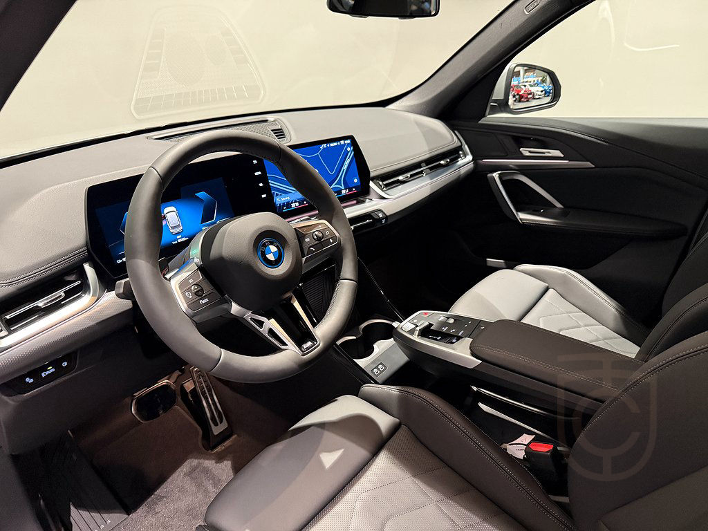 BMW iX1 xDrive30