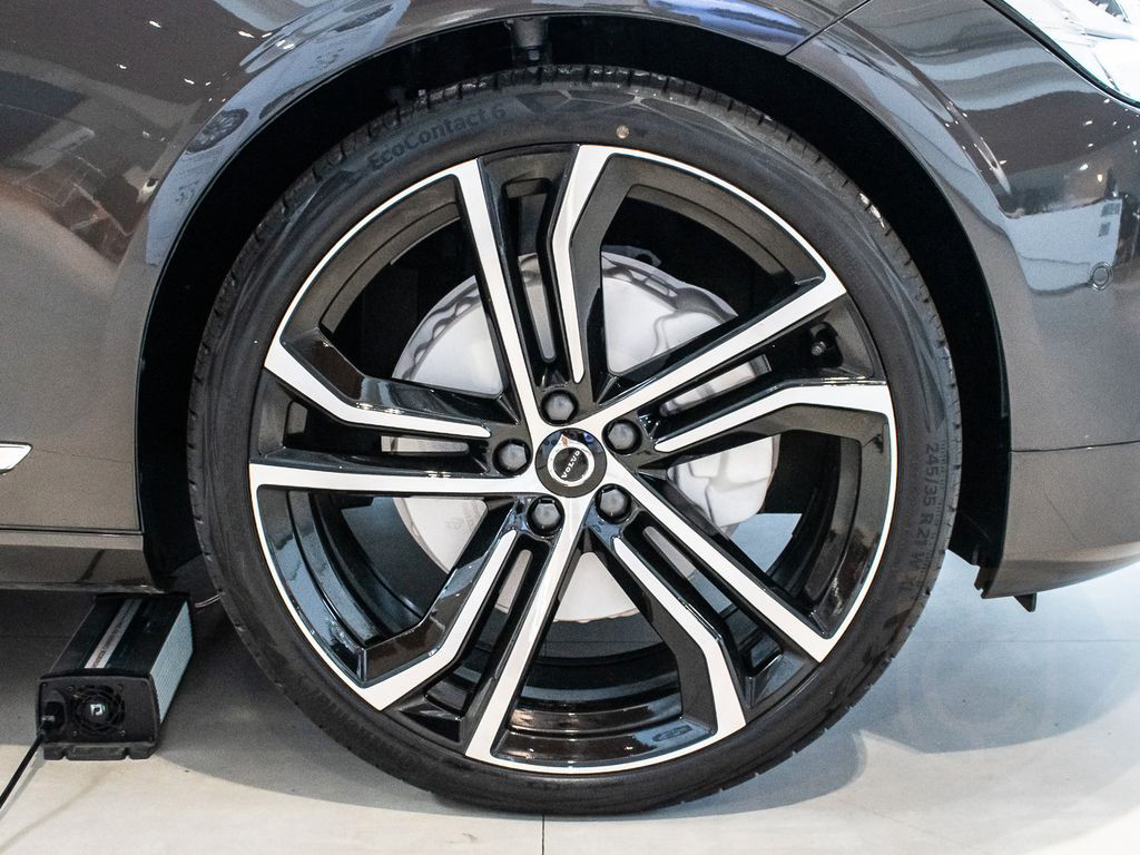 Volvo V90 Kombi B4 (Diesel) Mild-Hybrid Plus Bright