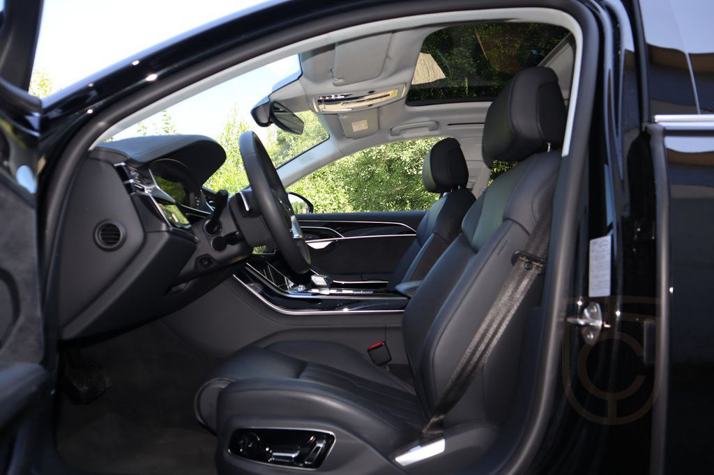 Audi A8L 60 TFSIe lang PANO/ALLRADL./B&O/TV/HuD/NACHT