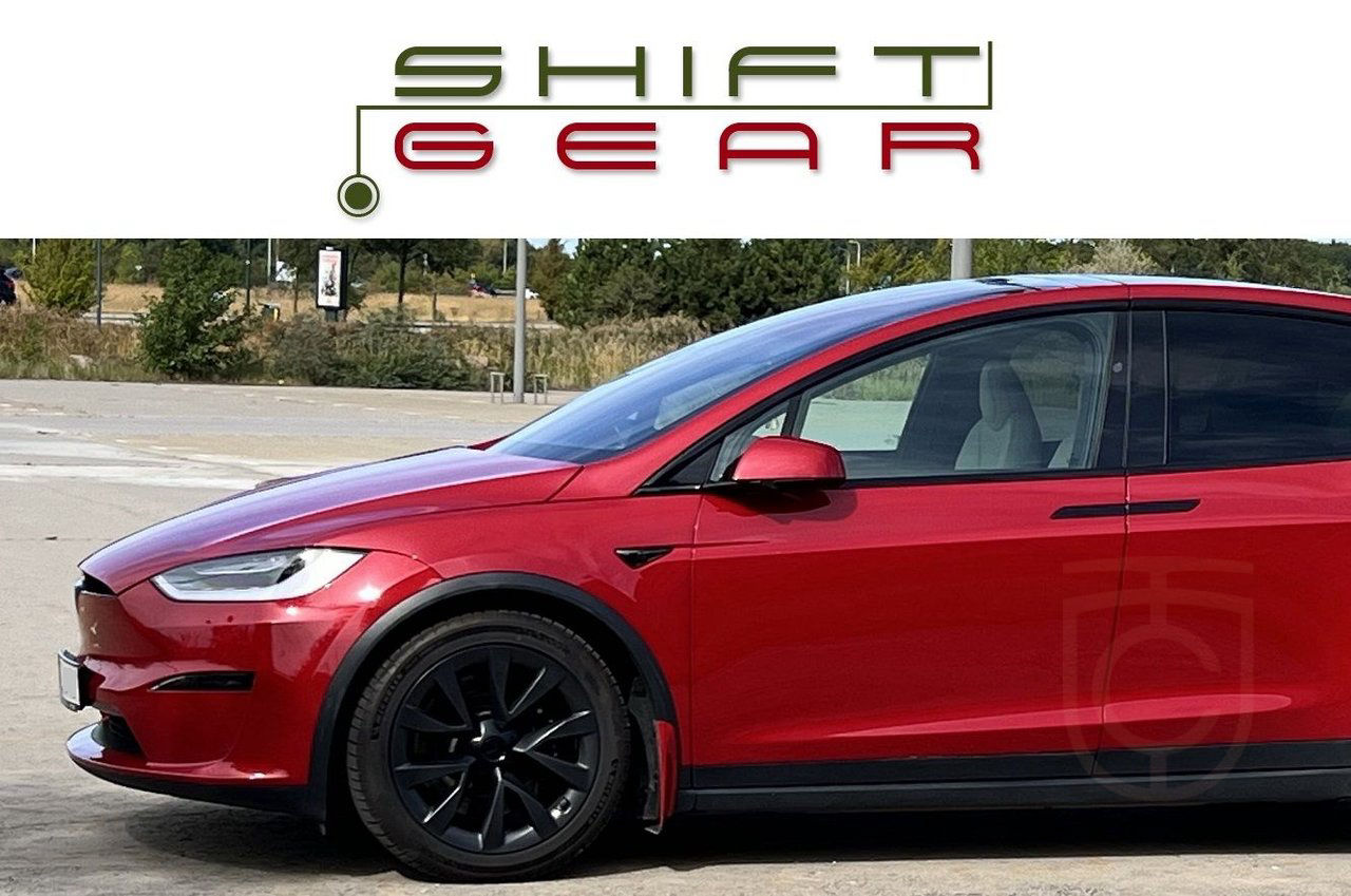 Tesla Model X PLAID