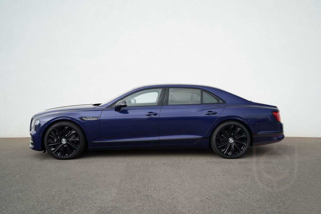 Bentley Flying Spur Mulliner W12