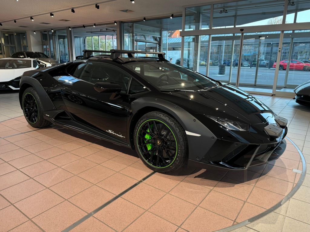 Lamborghini Huracán Sterrato "1 of 1499"