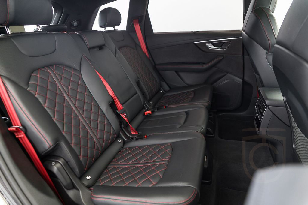 Audi SQ7 competition plus TFSI tiptr. PDC 360°K PANO