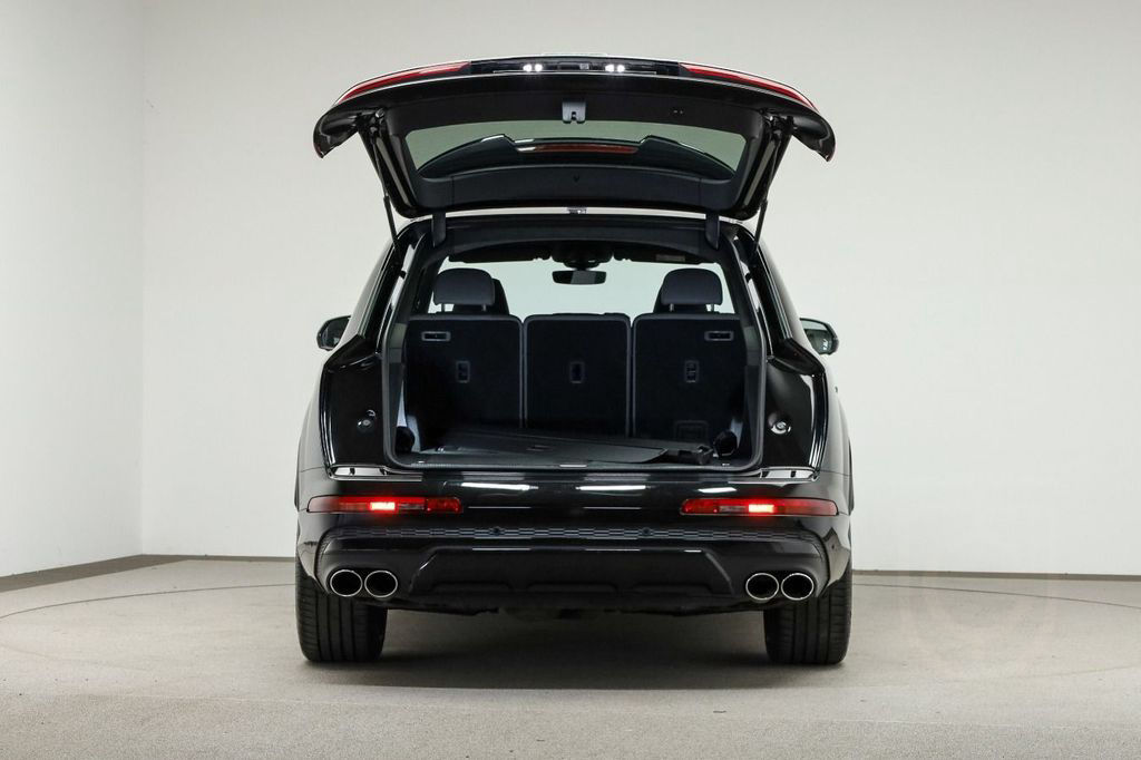 Audi SQ7 TFSI competition AHK*HUD*7 Sitz*Assist*B&O*