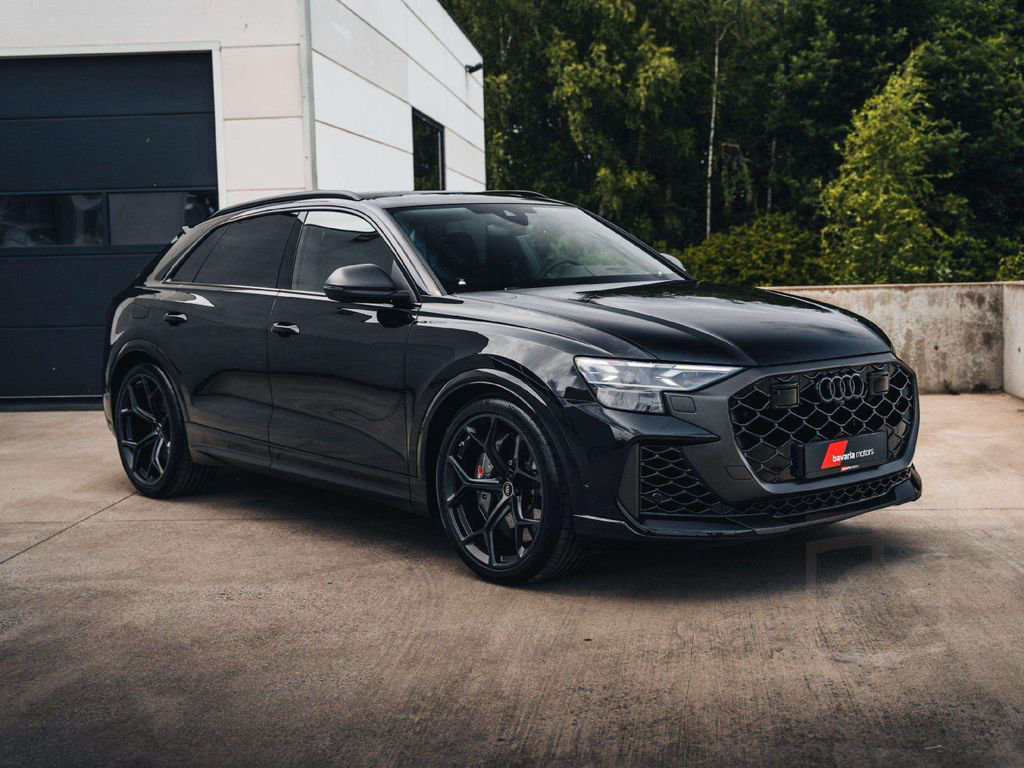 Audi RS Q8 Performance / New / Ceramic / Sunroof / Ma