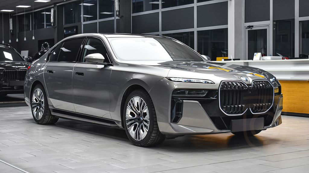 BMW 750e xDrive M Sport Plug-in Hybrid Sportautomati