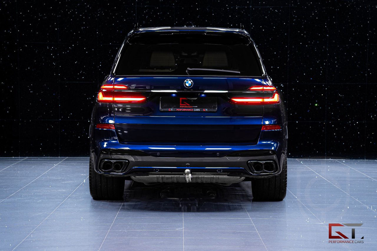 BMW X7 M60i