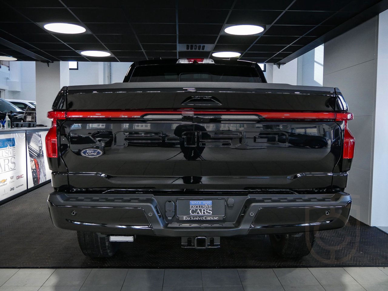 Ford F-150  F150 Lightning Lariat Extended Range