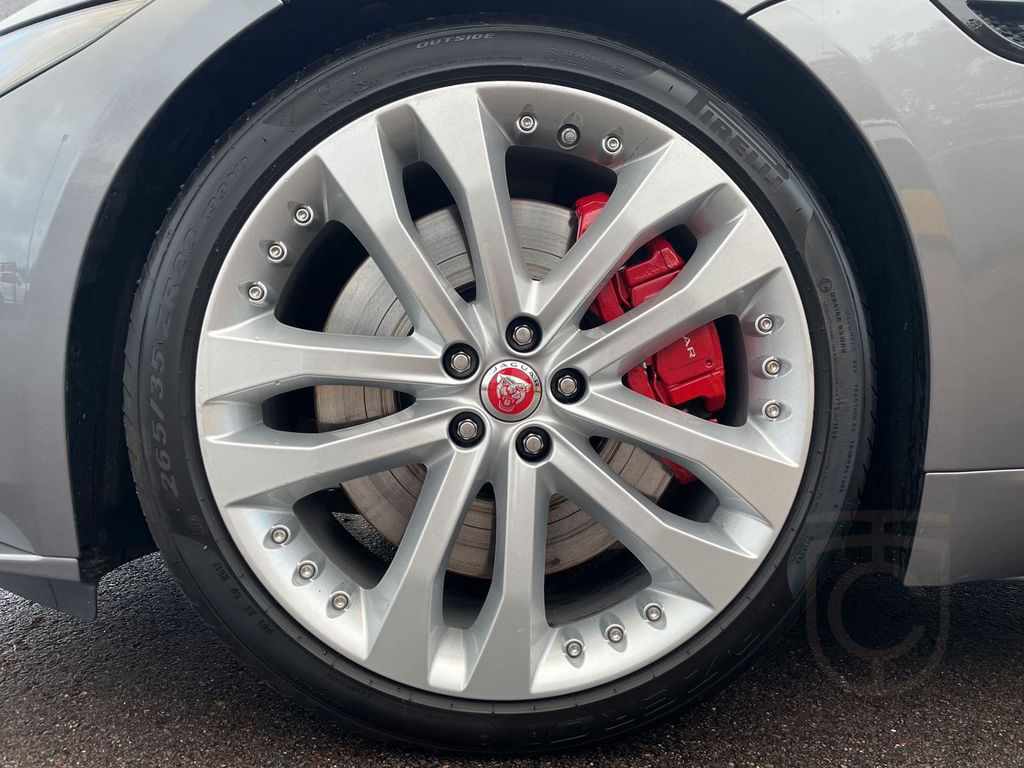 Jaguar F-Type P575 AWD R75 V8 Coupe