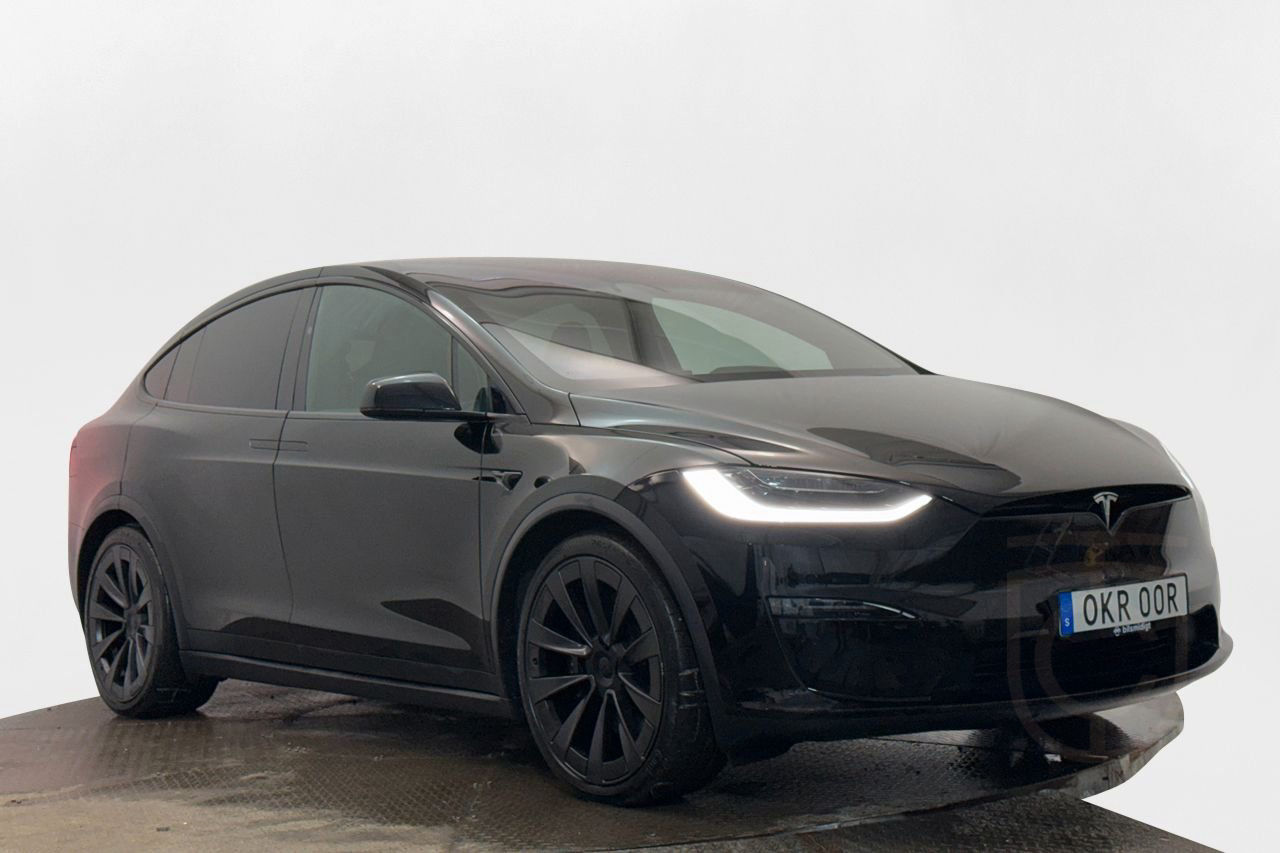 Tesla Model X Plaid
