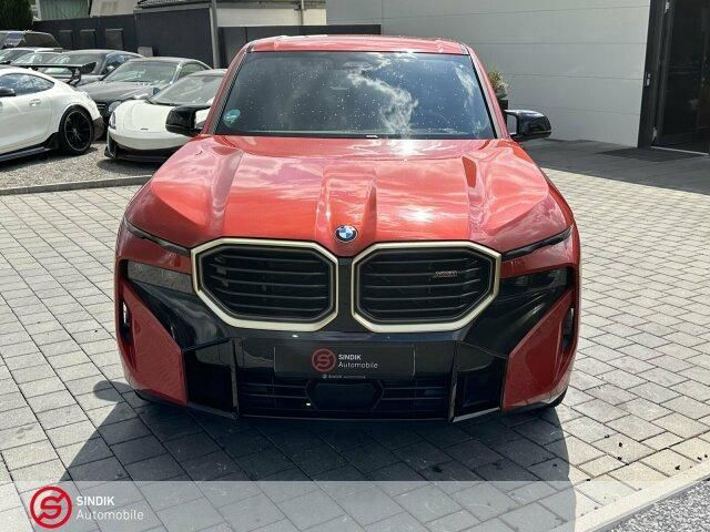 BMW XM "INDIVIDUAL" B&W-AHK-Massage-DriversP.-Iconic