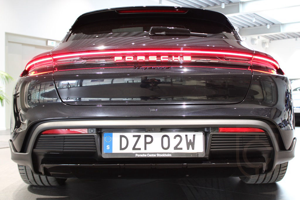 Porsche Taycan 4 Cross Turismo