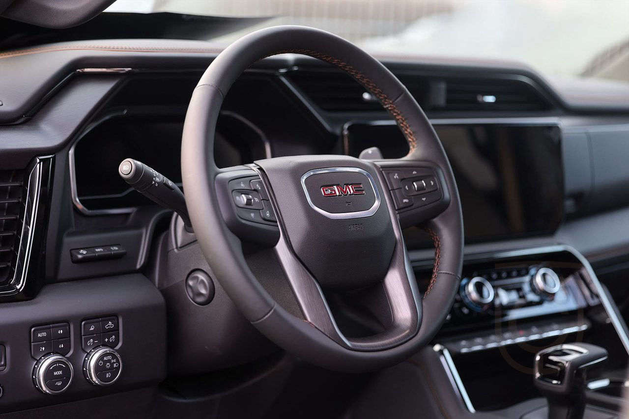GMC Sierra AT4 6.2L V8 Onyx Black Premium