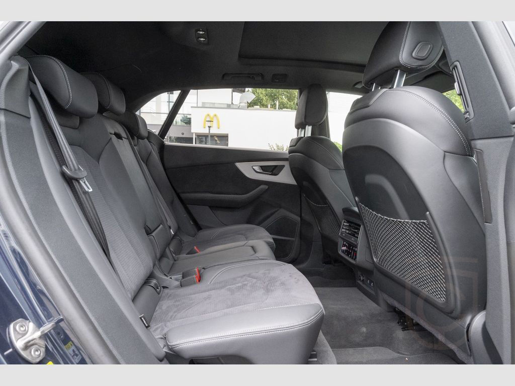 Audi SQ8 Facelift/Black+/Laser/Pano/STHZ/156UPE/23Zol