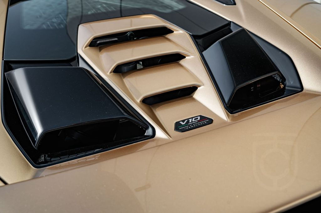 Lamborghini Huracán Tecnica*1.Hand*Deutsch*Neuwertig*
