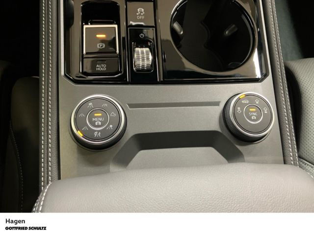 Volkswagen Touareg 3.0 TDI 4MOTION R-Line Black StylePANO+M
