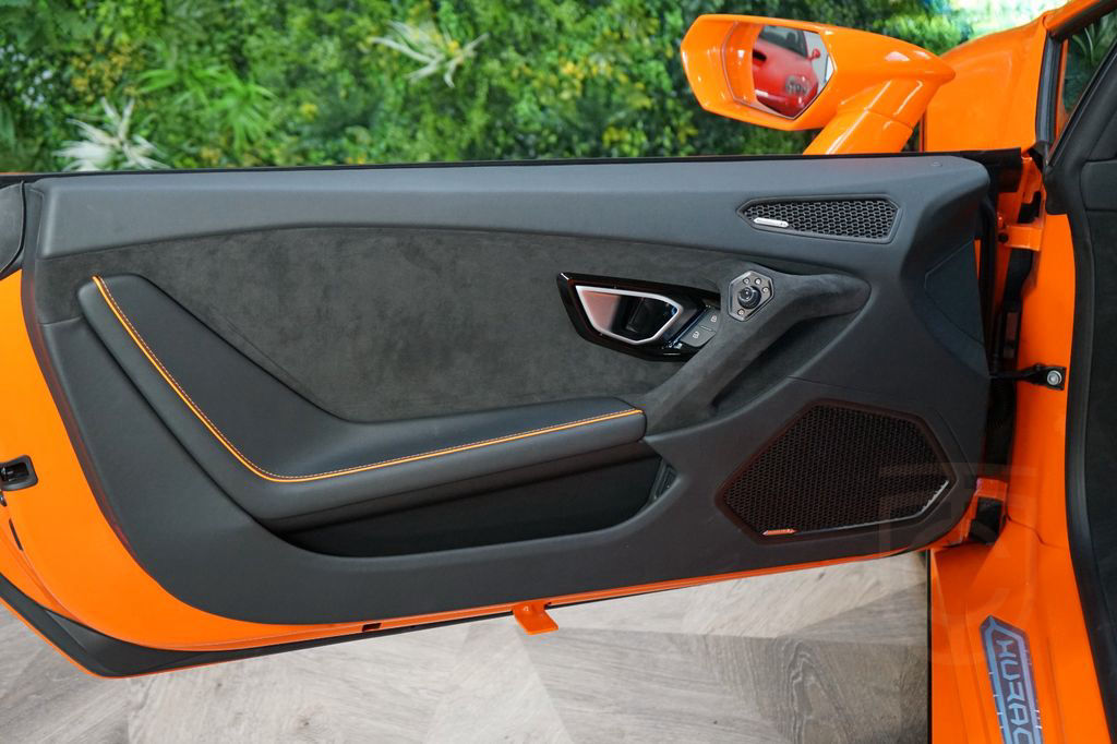 Lamborghini Huracán Tecnica*5.2L V10*RWD*LIFT*265.000€ NETTO