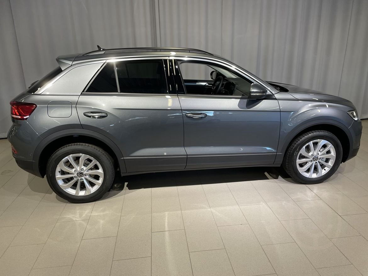 Volkswagen T-Roc LIFE EDITION TSI 150 DSG, 2-zon Klimat