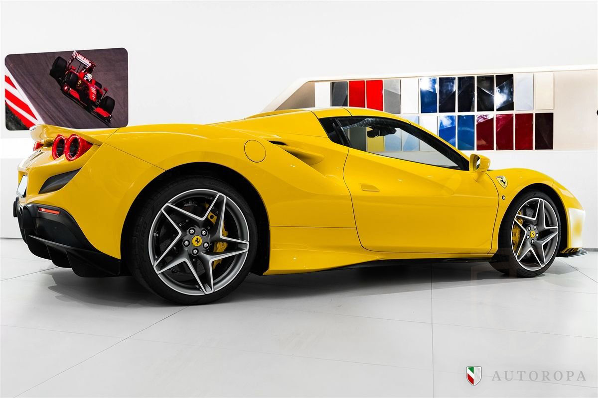 Ferrari F8 Spider