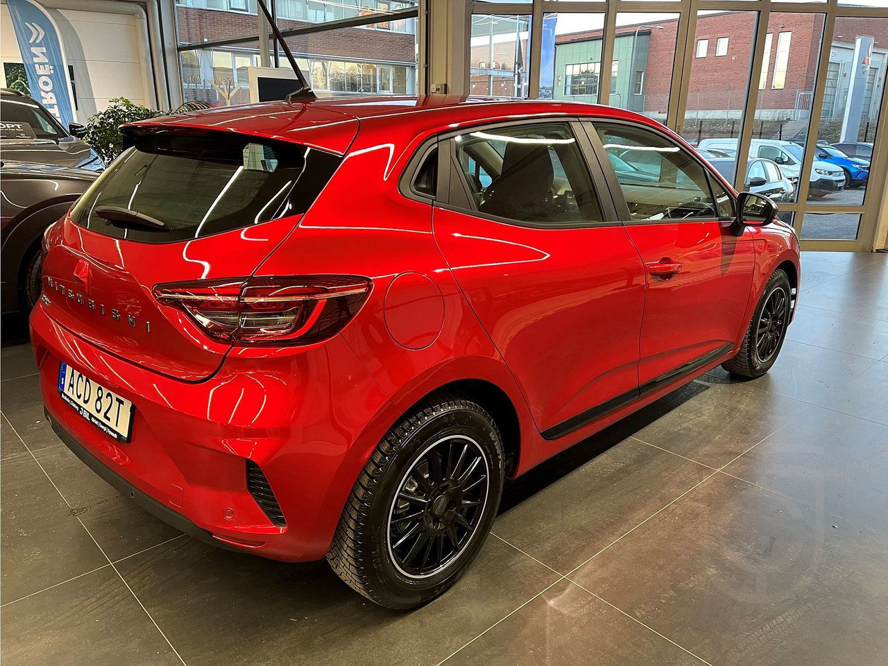 Mitsubishi Colt Invite