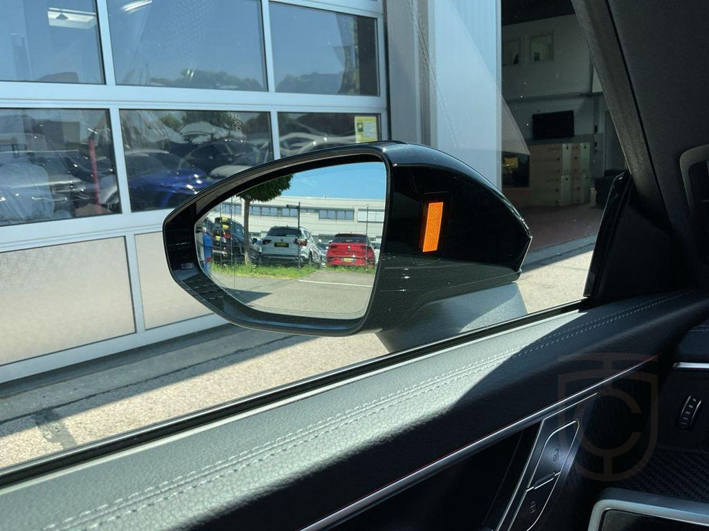 Audi S7 QUATTRO 3.0TDI V6 PANO+HUD+StHZ+ACC+LEDER+360