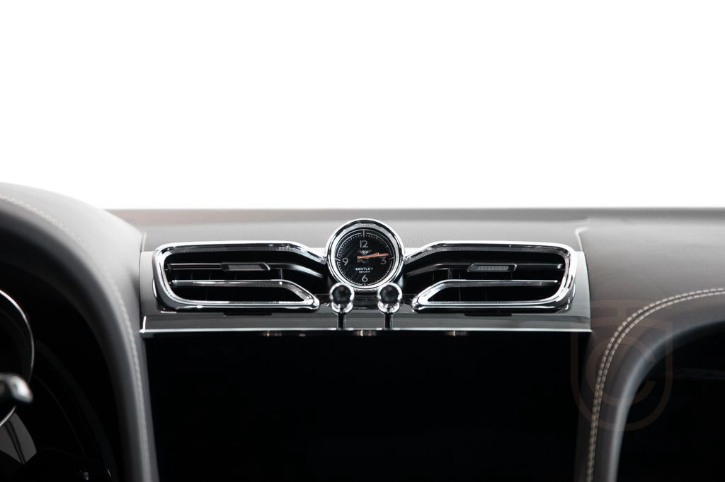 Bentley Bentayga 4.0 V8 Azure 4WD - Bentley Garantie!