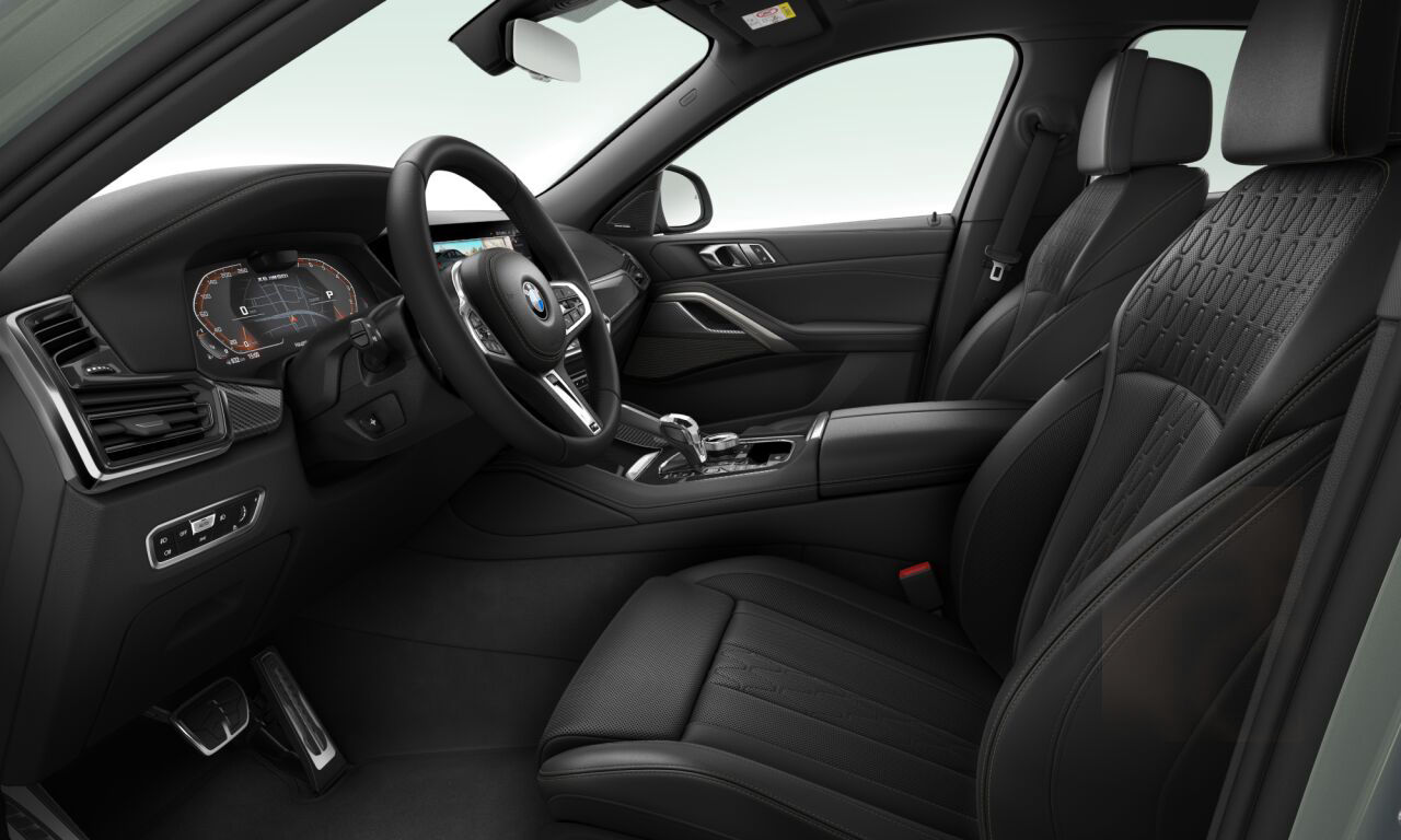 BMW X6 M50i