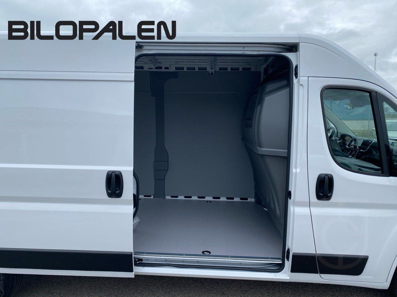Opel Movano L3H2 180 AT8