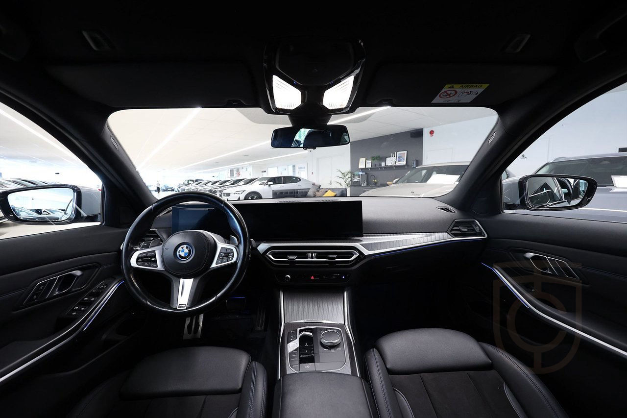 BMW 330e xDrive Touring M Sport Individual Shadow Line