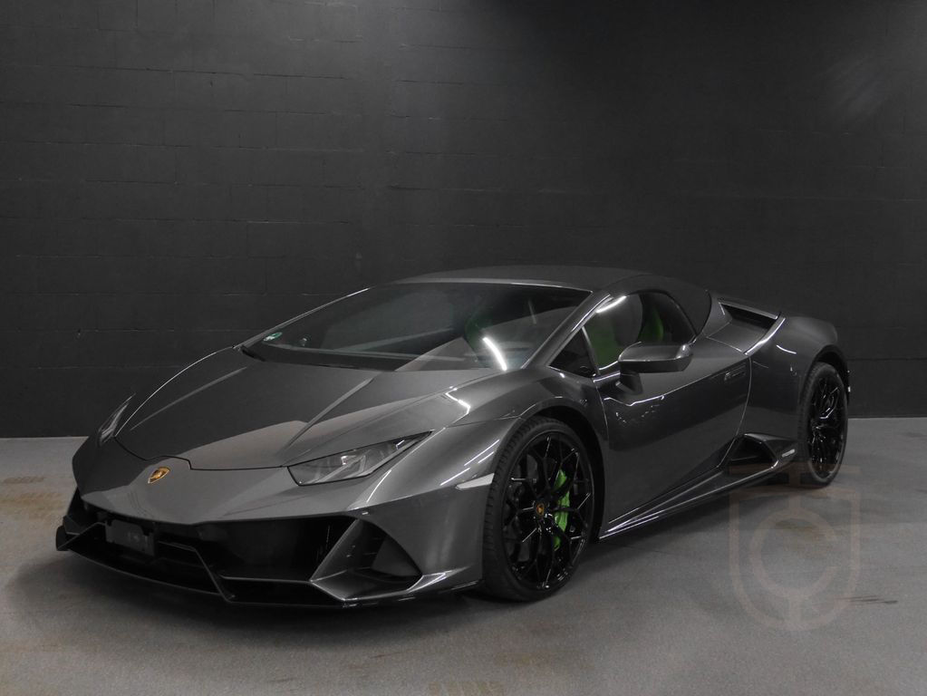 Lamborghini Huracán EVO Spyder*LIFT*GLOSS*REAR*AVAILABLE*