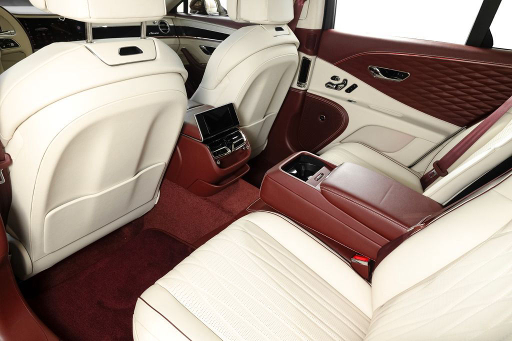 Bentley Flying Spur Azure V8 - Naim, Burgundy red